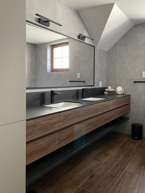 Kúpeľňová skrinka